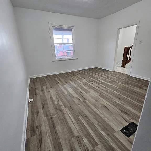 640 Pine St — Photo 5