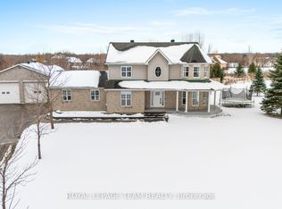 7474 Mitch Owens Rd, Ottawa, ON K4P 1K9