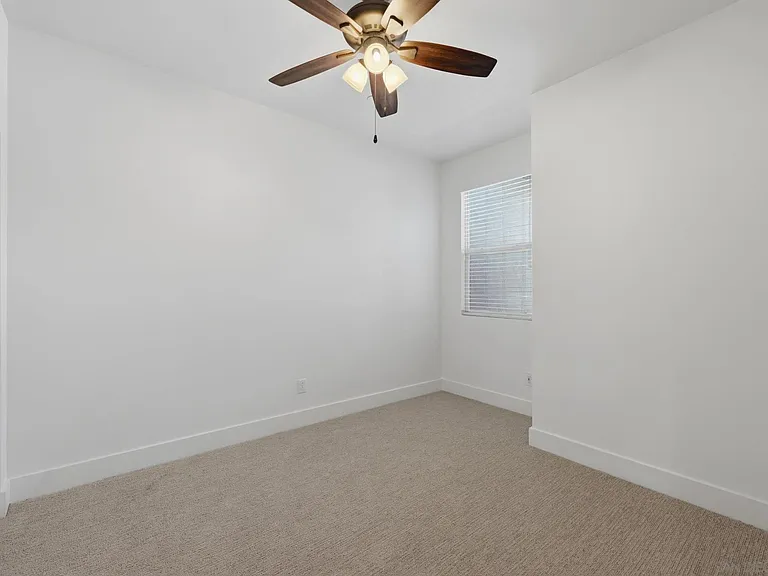 2440 Aperture Cir — Photo 23