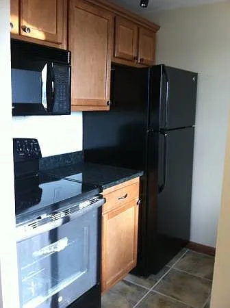 130 Lacrosse St #D4 — Photo 4