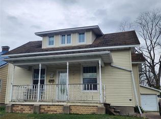 1906 High St, Chester, IL 62233