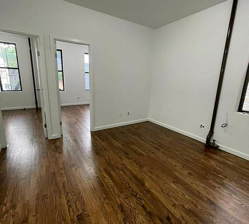 1st image of 407 E 90th St APT 6