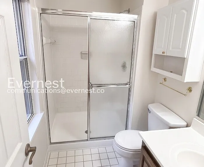 11829 Parliament Dr — Photo 15