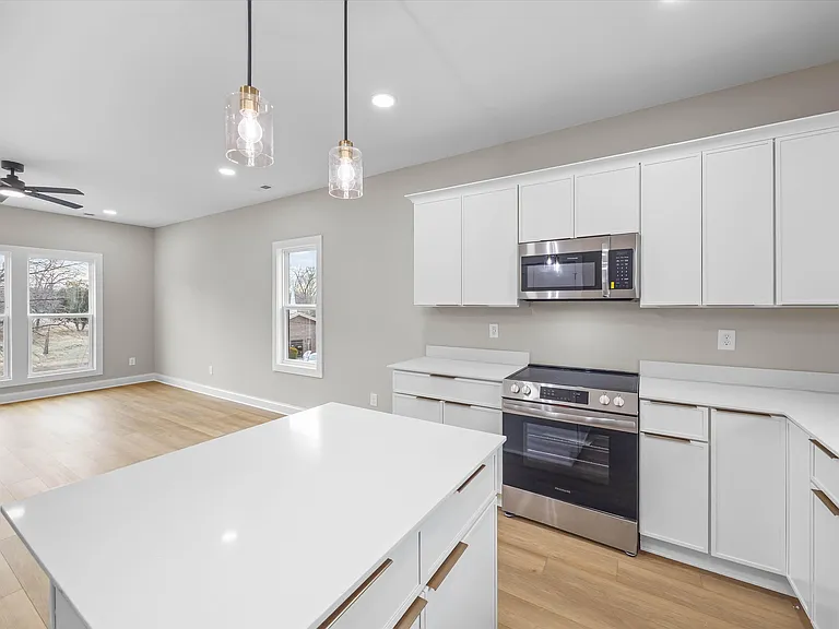 401 Lee St — Photo 30
