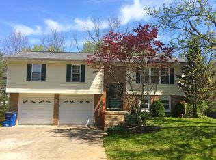 18 Webster Cir, Granville, OH 43023
