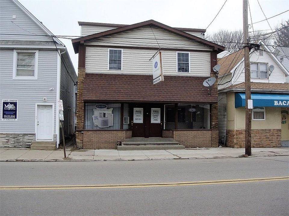 2nd image of 1160 W 26th St