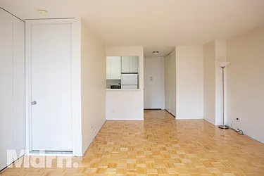 Rented by Mdrn Residential
