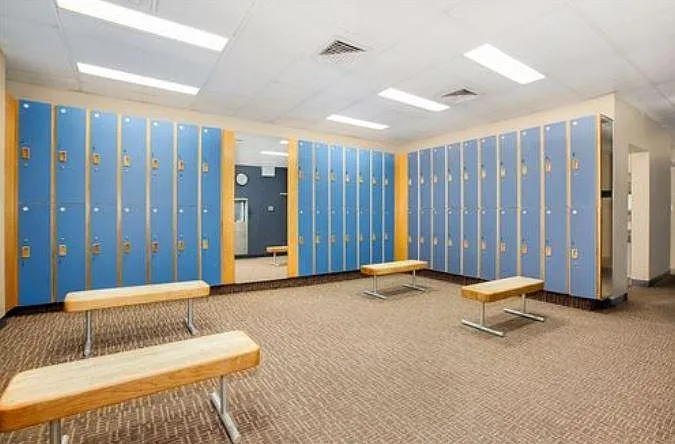 Locker Room/Shower Room