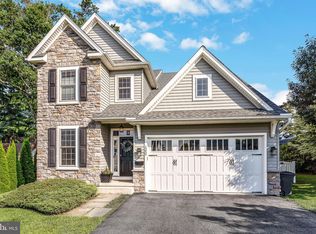 1250 Dill Rd, Havertown, PA 19083