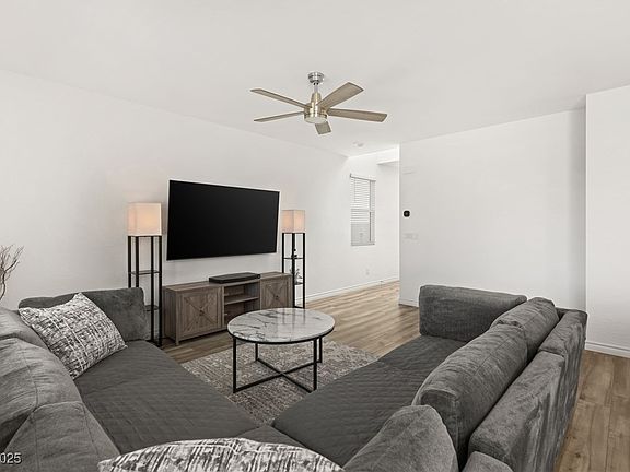 5th image of 9666 S Conquistador St