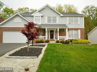 12809 Valleyhill St, Woodbridge, VA 22192