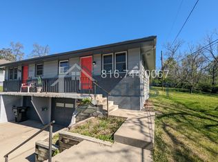 11012 E 15th St, Independence, MO 64052
