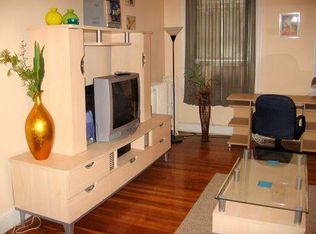 1016 Beacon St, Brookline, MA 02446