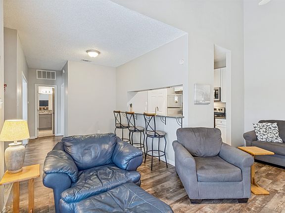 5th image of 7340 Skillman St APT 702