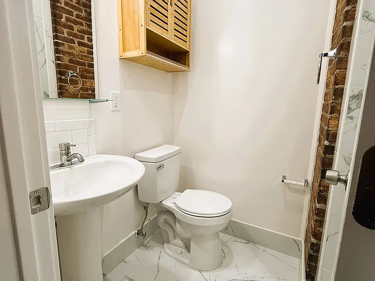 14 Beacon Ave #1 — Photo 5