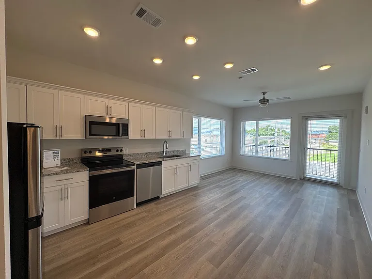 Flats at Southside Gardens — Photo 7