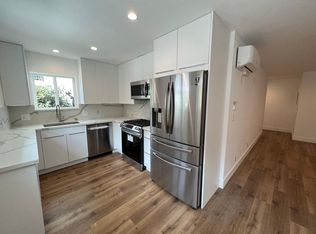 21 Voyage St APT C, Marina Del Rey, CA 90292