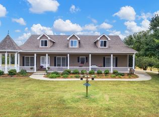 825 Swain Rd, Commerce, GA 30530