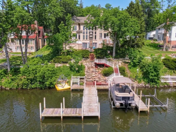 2718 Willow Point DRIVE, Delavan, WI 53115