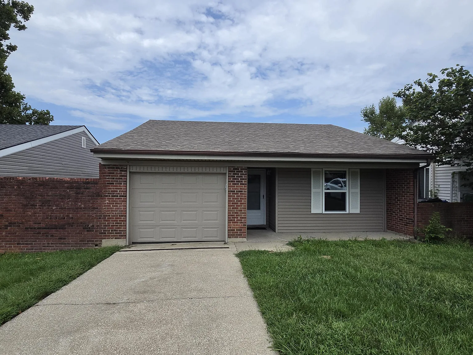 2 bed, 2.0 bath, 856 sqft, $1,800 — Photo 1