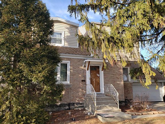 2nd image of 7814 W Oakton St