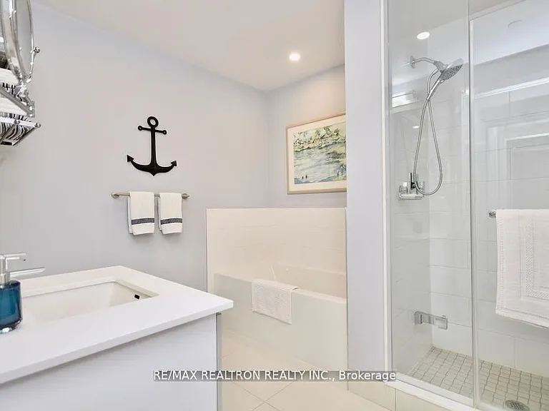 301 Sea Ray Ave #C404 — Photo 32