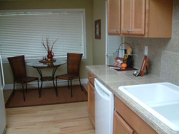 kitchen with eating area