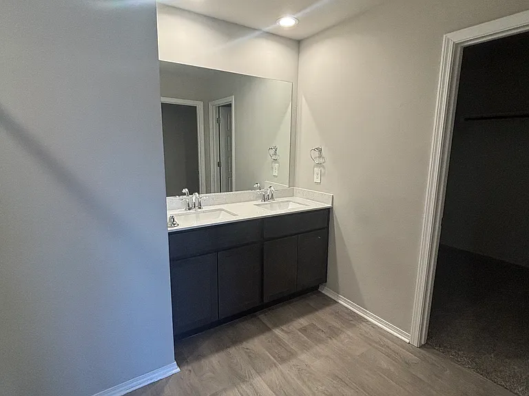 2524 Alice Way — Photo 20