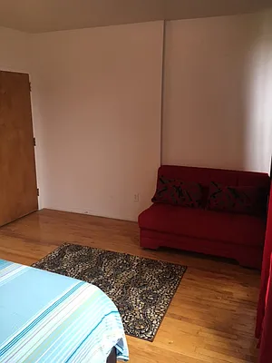 Rented by Besmatch Real Estate Inc | media 4