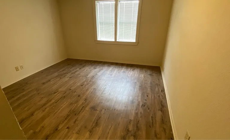 102 W Main St #2A — Photo 11