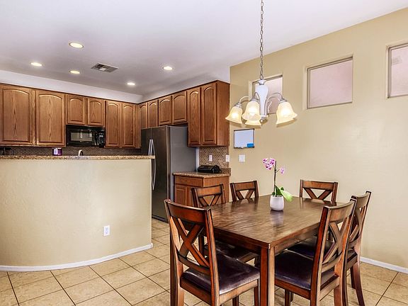 3rd image of 17624 W Mauna Loa Ln