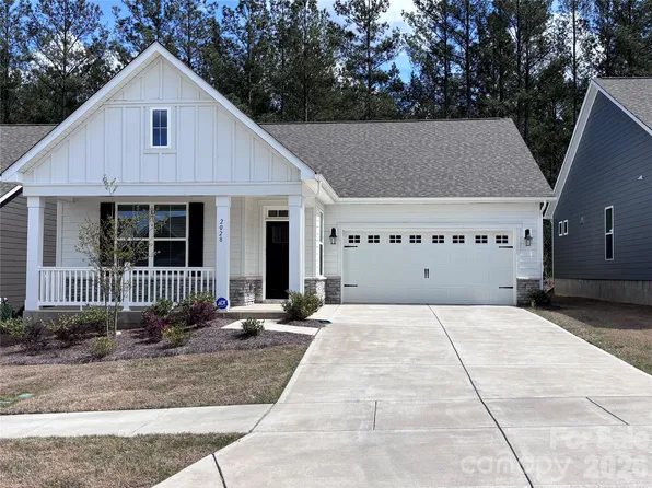 2028 Skyhawk Dr, York, SC 29745