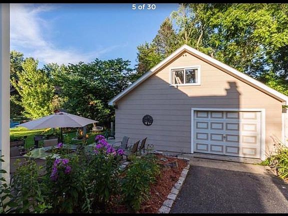 5th image of 1144 S Long Lake Blvd