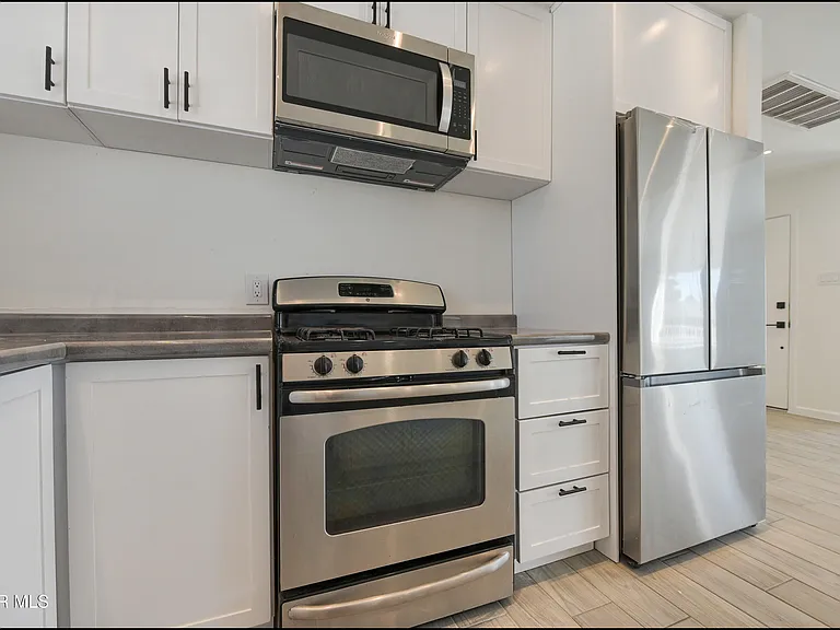 8617 Darlina Dr — Photo 18