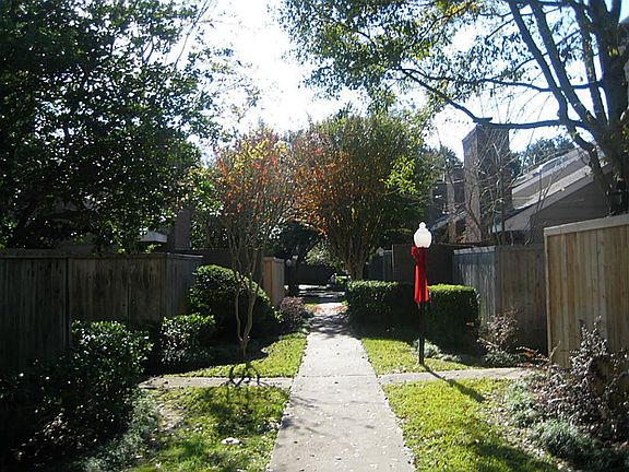 2nd image of 13774 Hollowgreen Dr #343/408