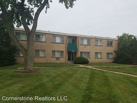 2nd image of 9111 Olive Blvd APT 2D