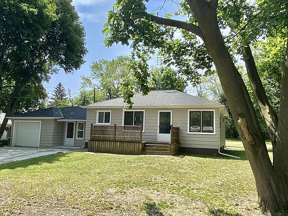 2nd image of 3805 28th St