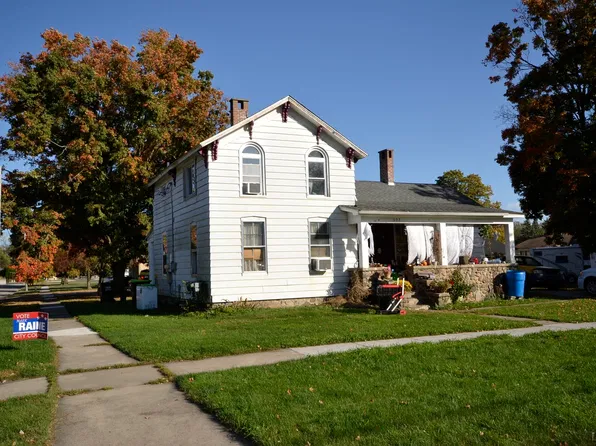 302 S Maumee St, Tecumseh, MI 49286
