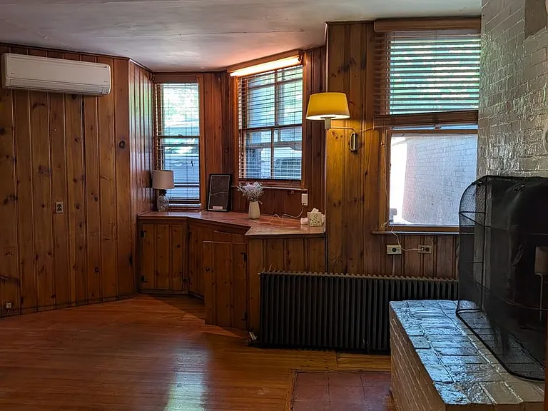 127 Bay State Road — Photo 8