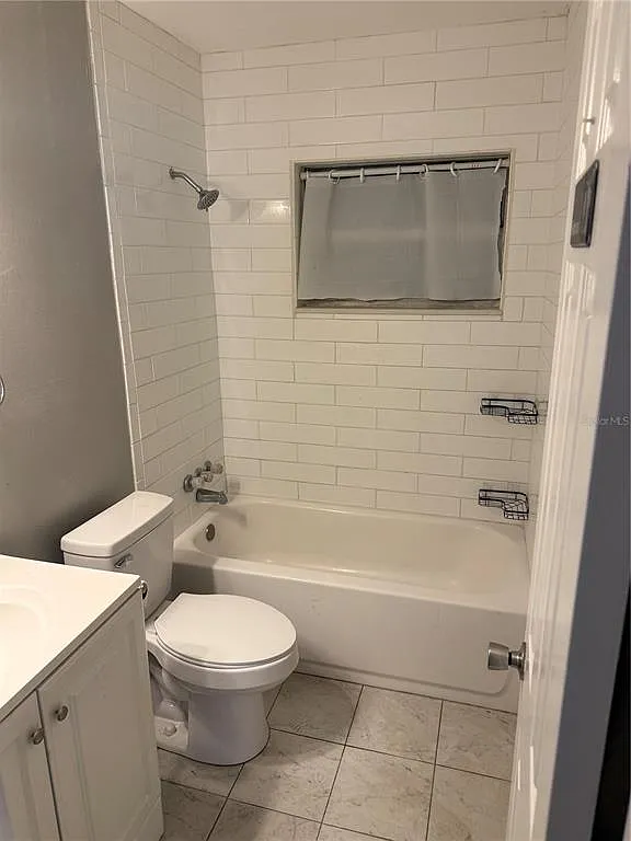 3 bed, 2.0 bath, 1231 sqft, $1,700 — Photo 4