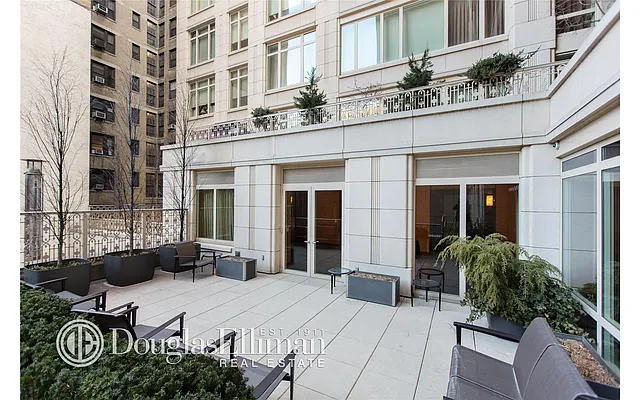 Rented by Douglas Elliman | media 26