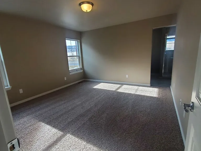 2421 Ridge Top Dr #5 — Photo 28