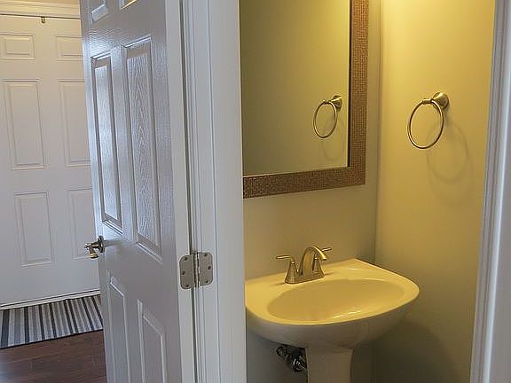 4th image of 2434 King Fisher Ln