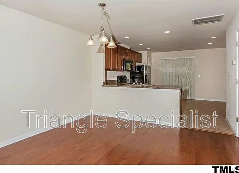 8549 Quarton Dr — Photo 3