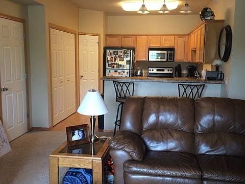 Living Room/Kitchen
