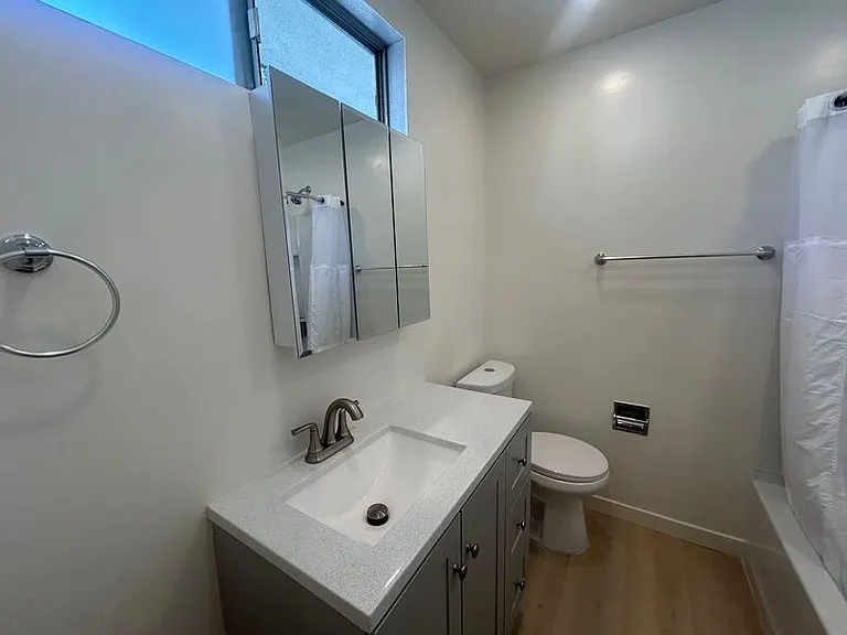 346 N Louise St #12 — Photo 10