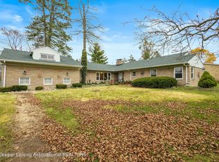 4327 Gladys Dr, Lansing, MI 48917