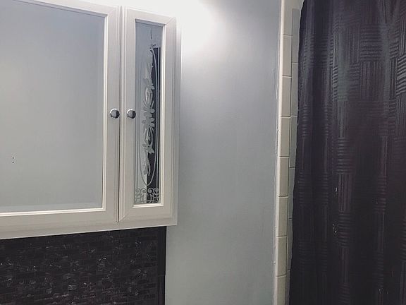 2nd image of 4552 Bleigh Ave