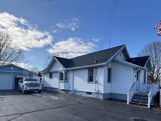 115 Orchard St, Otisville, MI 48463