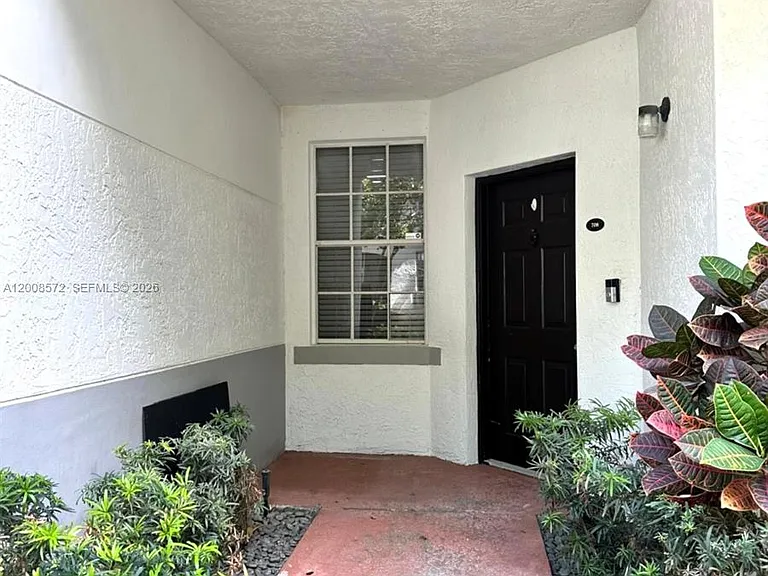 741 SW 148th Ave #708 — Photo 2